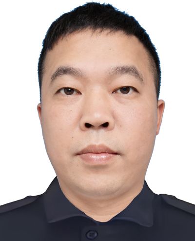 唐育根